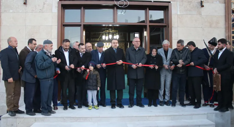 Kütahya'da Sultan Alaaddin Camisi ibadete açıldı