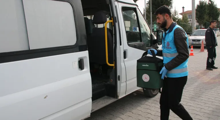 Kütahya'da üniversite öğrencileri "Komşum" projesiyle gönüllere dokunuyor