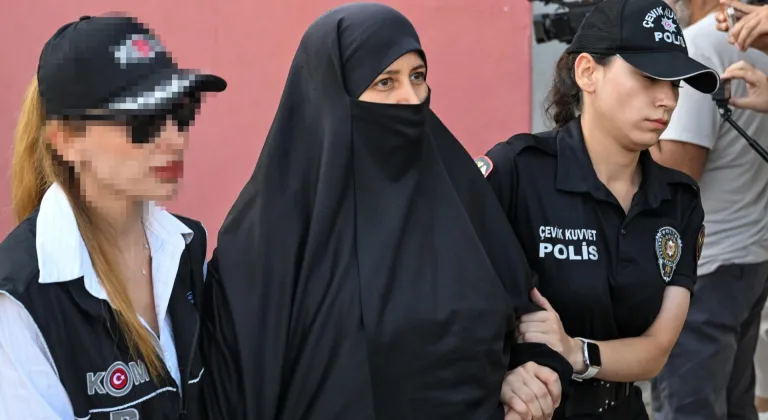 "Kuytulcular" yapılanmasına yönelik operasyonda yakalanan 56 zanlı adliyede