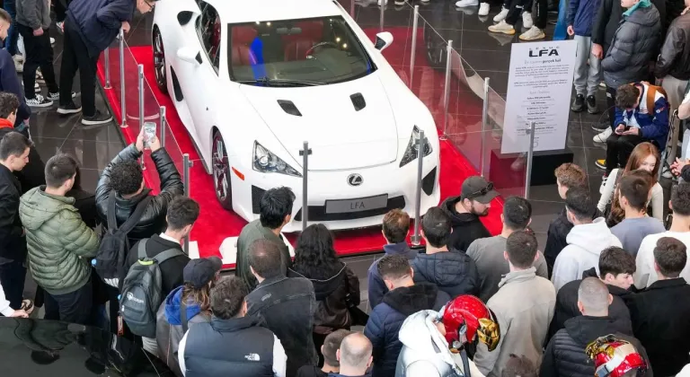 Lexus, Türkiye'deki 10. yılında tur gerçekleştiriyor