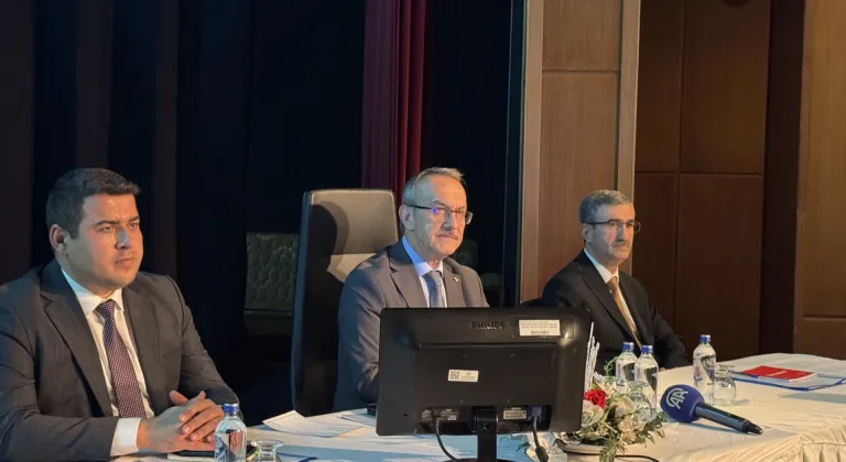 Malatya'da deprem sonrası 1600 iş yeri hak sahiplerine teslim edildi