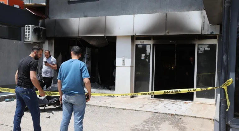 Mardin'de binada çıkan yangında dumandan etkilenen 6 kişi hastaneye kaldırıldı
