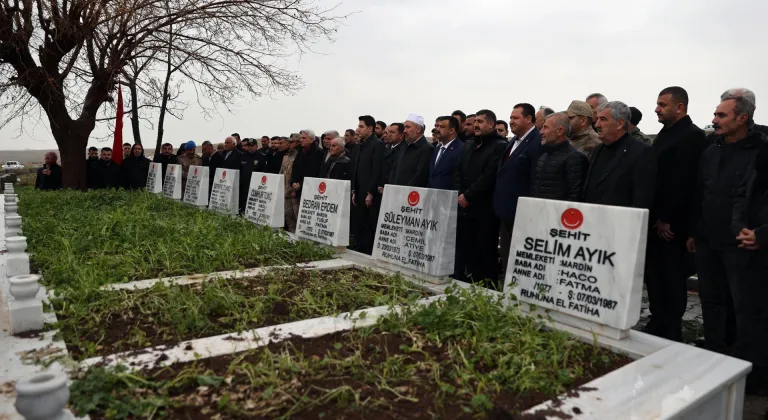 Mardin'de PKK'lı teröristlerce 39 yıl önce şehit edilen 8 kişi anıldı