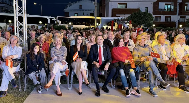 Marmaris'te Avusturyalı ileri yaş grubu turistler için özel uğurlama düzenlendi