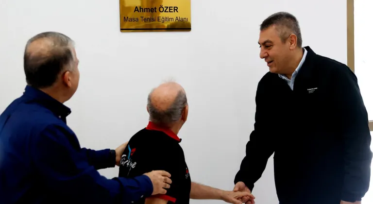 Mersin'de masa tenisi eğitim alanına 88 yaşındaki sporcunun adı verildi