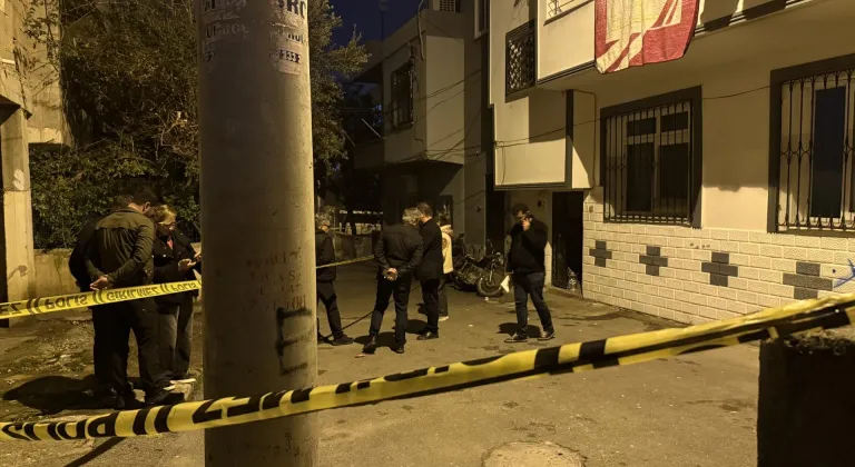 Mersin'de silahlı kavgada başına mermi isabet eden genç kız öldü