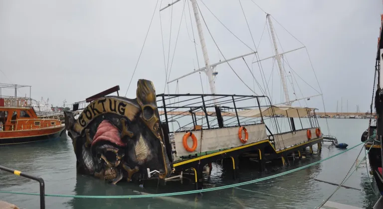Mersin'in Silifke ilçesinde fırtına etkili oldu