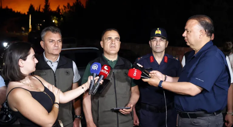 Milas'ta ormanlık alanda çıkan yangına karadan müdahale sürüyor