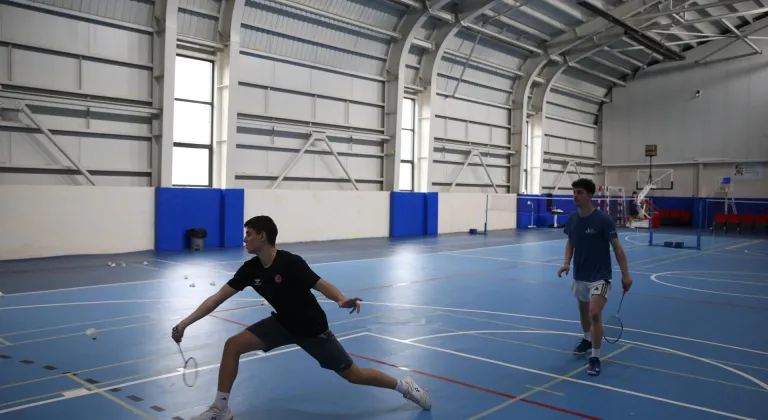 Milli badmintoncu Mert ve Gökay'ın hedefi Avrupa şampiyonluğu