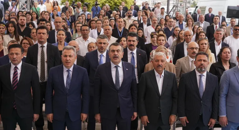 Milli Eğitim Bakanı Tekin, İzmir'de anaokulunun açılışını gerçekleştirdi