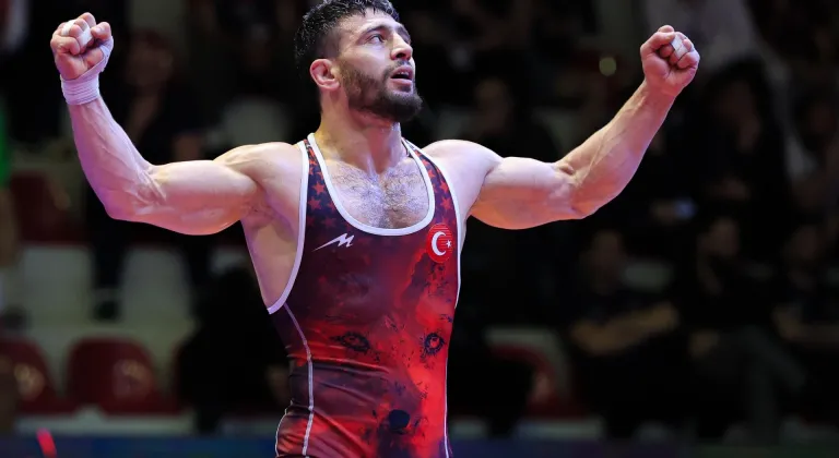 Milli güreşçi Cengiz Arslan, Avrupa Şampiyonası'nda bronz madalya aldı