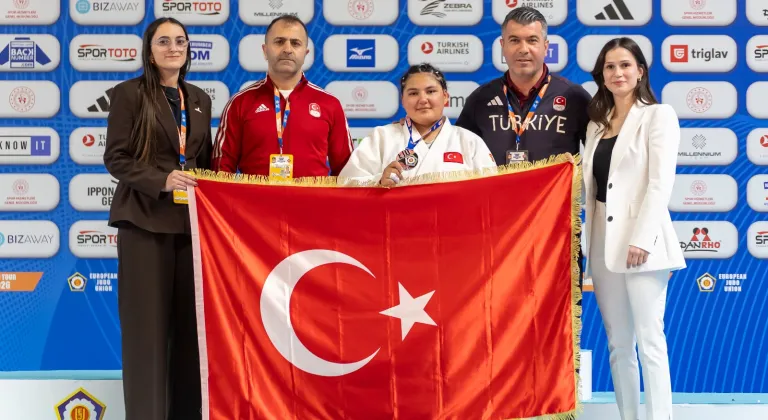 Milli judocu Nisanur Serin'den Gençler Avrupa Kupası'nda gümüş madalya