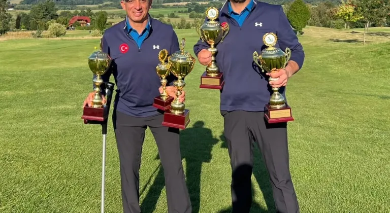 Milli para golfçüler, Çekya'daki turnuvada 4 kupa kazandı