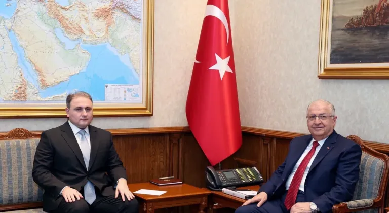 Milli Savunma Bakanı Güler, Azerbaycan Savunma Sanayi Bakanı Mustafayev ile görüştü