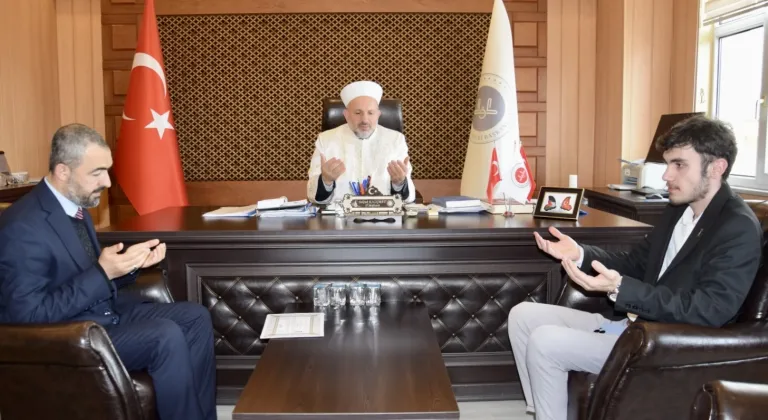 Moldovalı genç Giresun'da Müslüman oldu