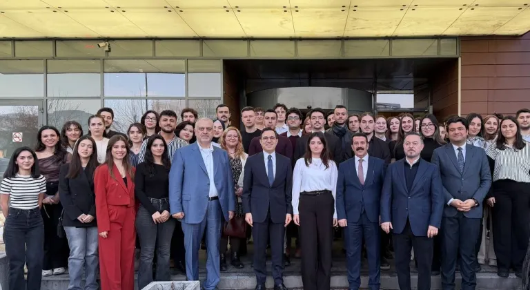 Moskova'da eğitim gören Türk öğrenciler iftarda buluştu