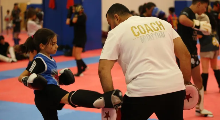Muaythai yaz spor okullarından dünya ve Avrupa şampiyonları çıktı