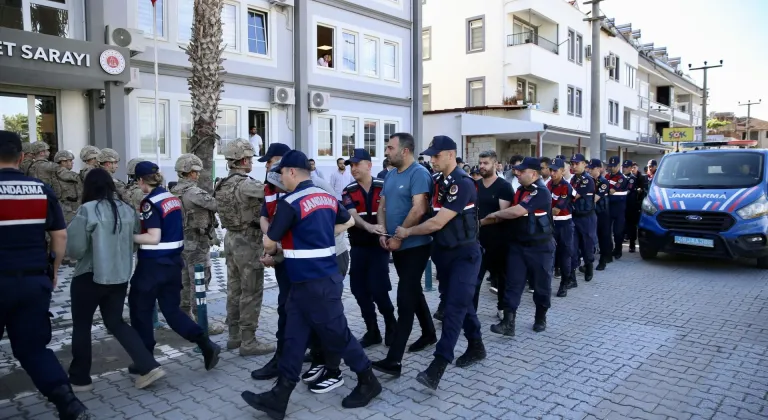 Muğla merkezli "Daltonlar" suç örgütü operasyonunda gözaltına alınan zanlılardan 10'u tutuklandı