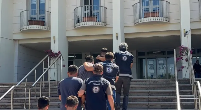 Muğla'da göçmen kaçakçılığı operasyonlarında 5 şüpheli tutuklandı