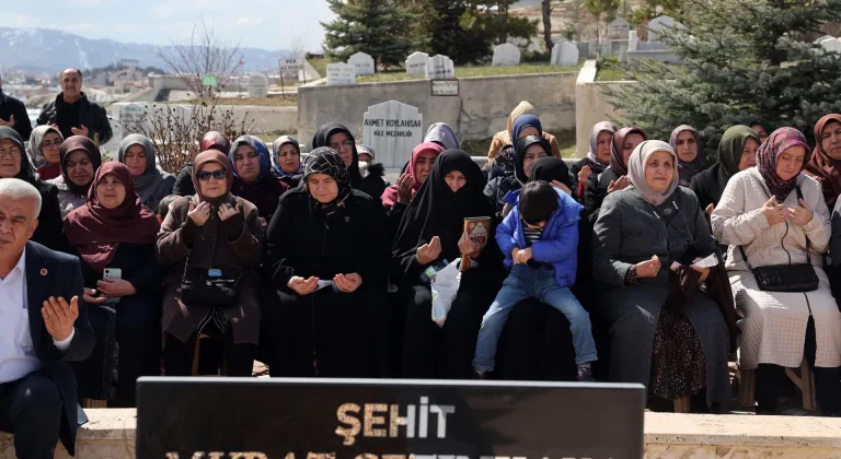 Muhsin Yazıcıoğlu ve beraberindekiler, vefatlarının 17. yılında Sivas'ta anıldı