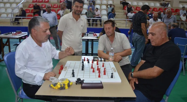 Muş'ta "1. Uluslararası Dama Turnuvası" başladı