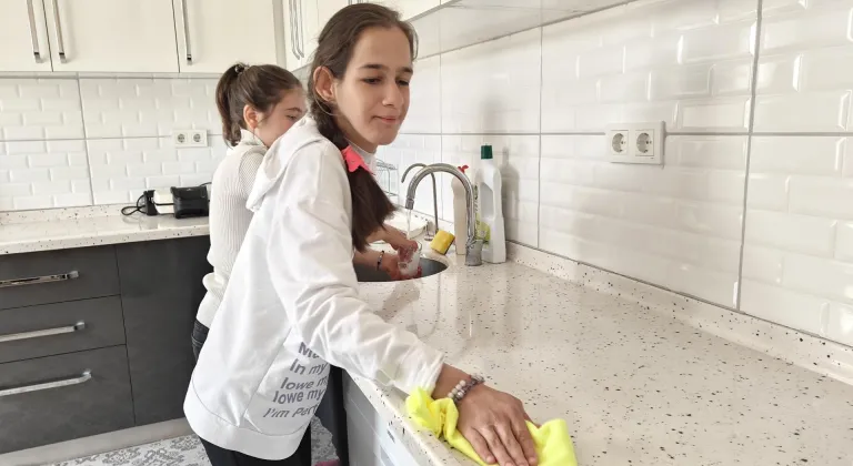 Muş'ta özel gereksinimli öğrencilere ev ortamında yaşam becerisi eğitimi veriliyor