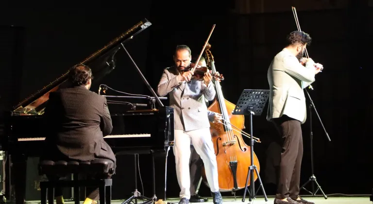Müzik grubu Janoska Ensemble Bodrum Kalesi'nde konser verdi