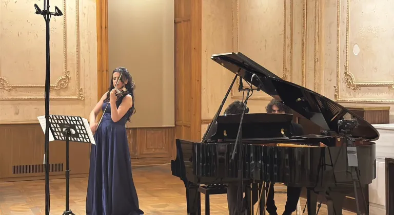 Müzisyen Melisa Uzunarslan ve Cem Babacan, Grand Pera'da konser verdi