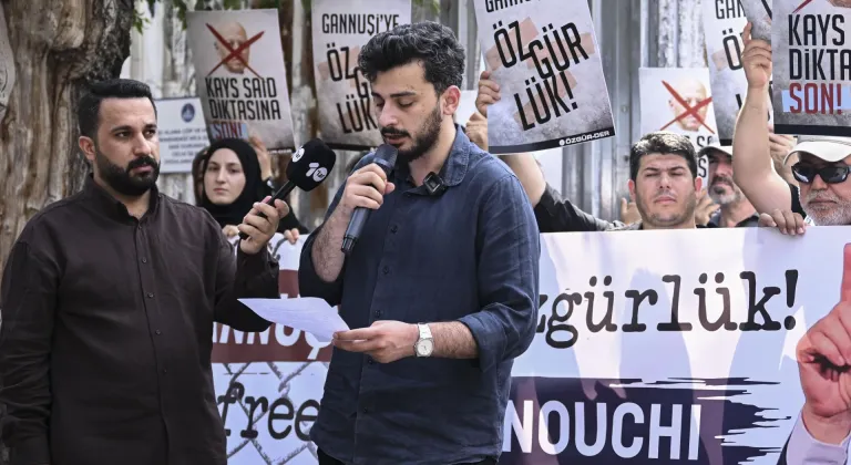 Nahda lideri Gannuşi'nin cezaevinde tutulması İstanbul'da protesto edildi