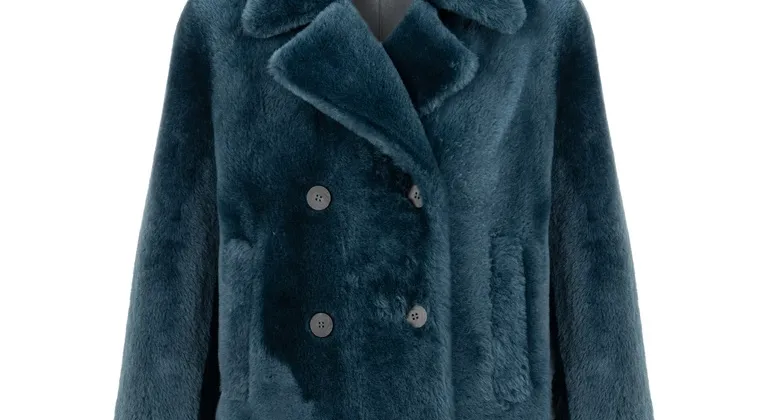 NetWork kış sezonu için kürk dokulu dış giyim seçkisini tanıttı