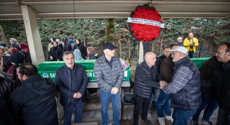 Nevşehir'de peribacasından kopan kayaların altında kalarak ölen çiftin cenazeleri Sakarya'da defnedildi