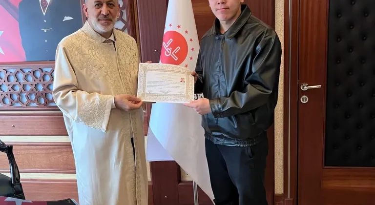 Öğrenci olarak geldiği Isparta’da Müslüman oldu