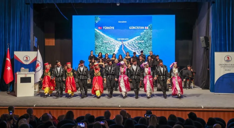 OMÜ'de Karadeniz kültürü dans ve ezgilerle sahneye taşındı