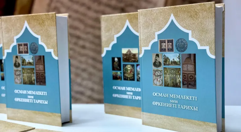 "Osmanlı Devleti ve Medeniyeti Tarihi" eseri Kazakça yayımlandı