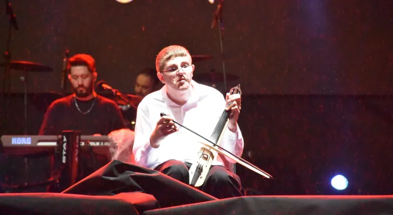 Özel gereksinimli Mehmet'in konser hayali gerçek oldu