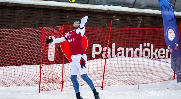 Palandöken'de Ünilig Kar Voleybolu Türkiye Şampiyonası