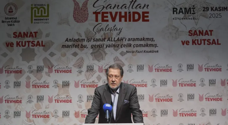 Prof. Dr. Mahmut Erol Kılıç ile Ahmet Özhan, "Sanattan Tevhide Çalıştayı"na konuk oldu