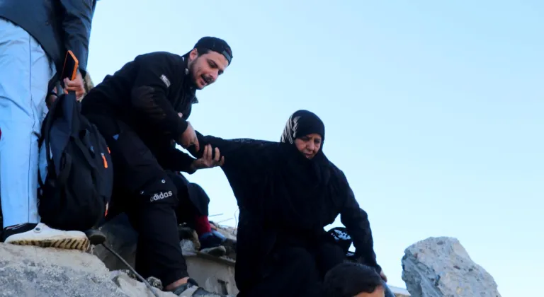 Rakka’da köprüleri havaya uçuran SDG/YPG, bölge sakinlerini ulaşım sıkıntısıyla karşı karşıya bıraktı