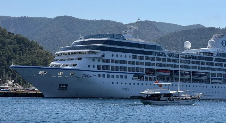 "Regatta" kruvaziyeri Marmaris'e 481 yolcusuyla geldi