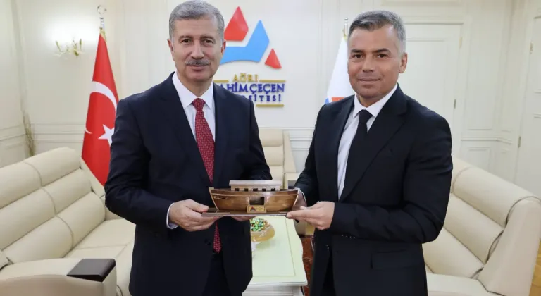 Rektör Gülçin’den Sempozyum Düzenleme Kurulu ve sekretarya personeline teşekkür