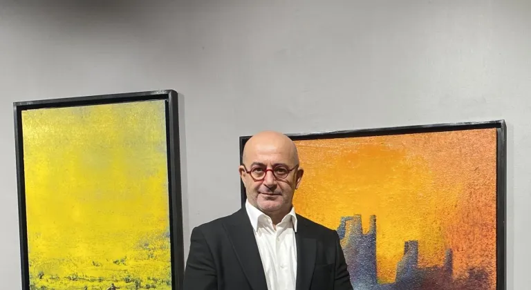 Ressam Lütfü Kaplanoğlu'nun "Arya" sergisi Artmahall'de sanatseverleri ağırlıyor