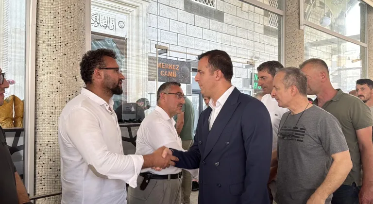 Rize'de denizde boğulan iki kardeşin cenazeleri toprağa verildi