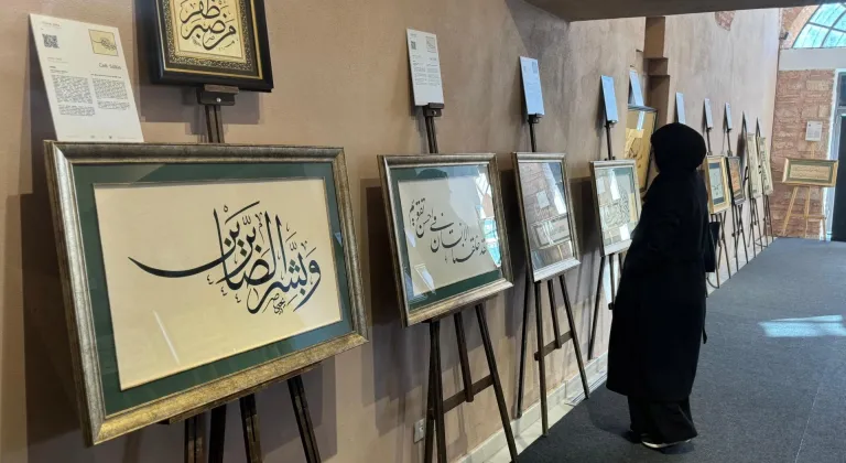 "Ruha Şifa Hüsn-ü Hat" sergisi ruhsal sıkıntılara hat sanatıyla şifa aramayı amaçlıyor