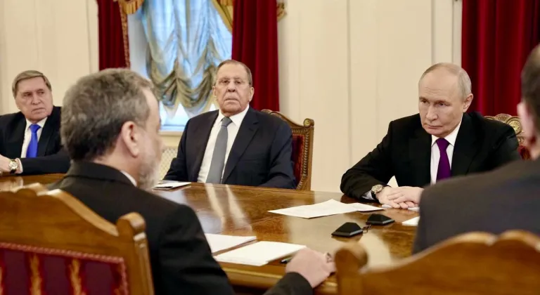 Rusya Devlet Başkanı Putin, İran Dışişleri Bakanı Erakçi ile görüştü: