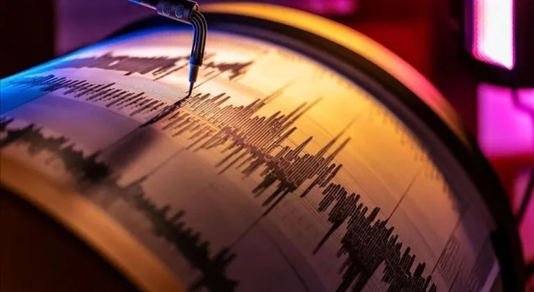 Rusya'da 8.8 büyüklüğünde deprem, Tsunami Uyarısı Yapıldı