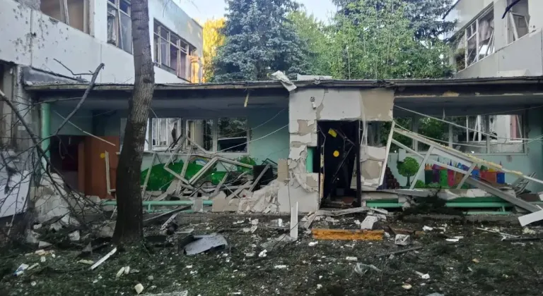 Rusya’da İHA saldırılarında 7 kişi öldü, bazı tesislerde yangın çıktı
