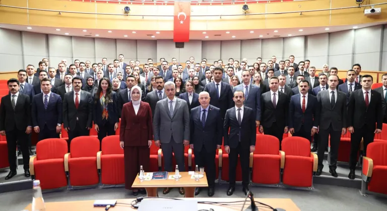 Sağlık Bakanı Memişoğlu kaymakam adaylarıyla bir araya geldi: