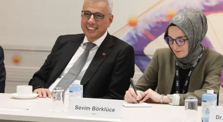 Sağlık Bakanı Memişoğlu, Singapur'da ziyaretlerde bulundu