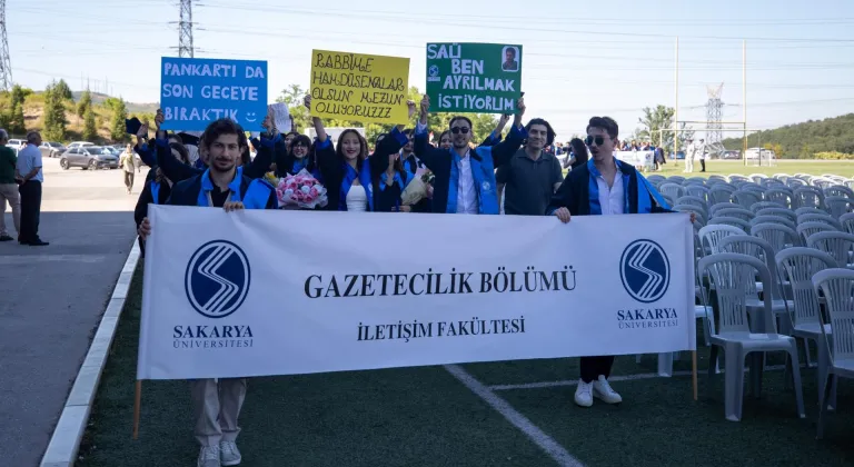 Sakarya Üniversitesinde mezuniyet heyecanı