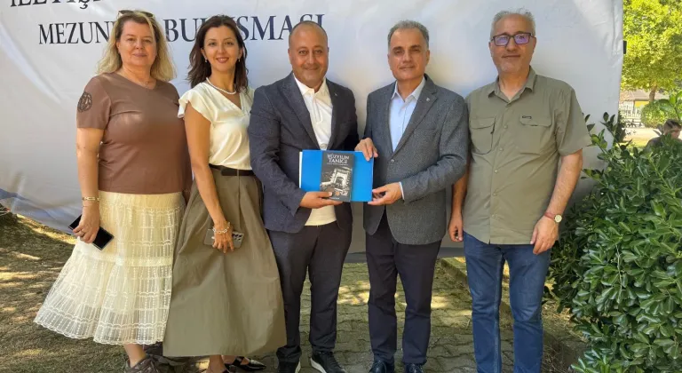 Sakarya Üniversitesinden "Yüzyılın Tanığı: Anadolu Ajansının Asırlık Öyküsü" kitabına teşekkür belgesi